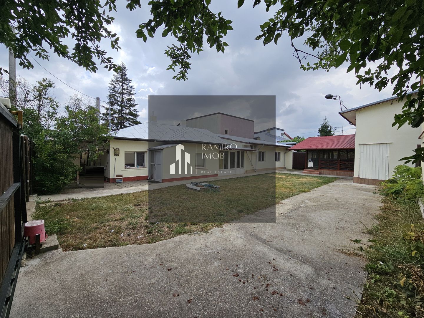 Casa 4 camere - curte 400mp Sector 4 - Luica -Giurgiului /Piata Resita - Poză 3