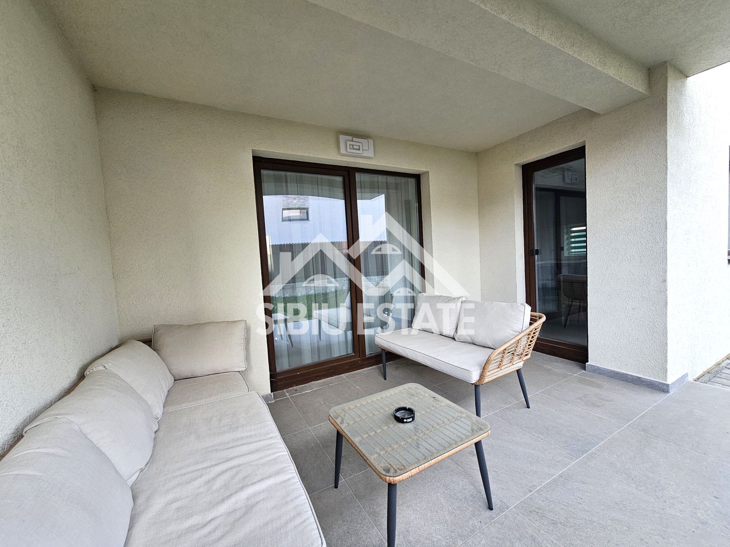 Casa de inchiriat 4 camere, 2 bai, confort nou - Poză 3