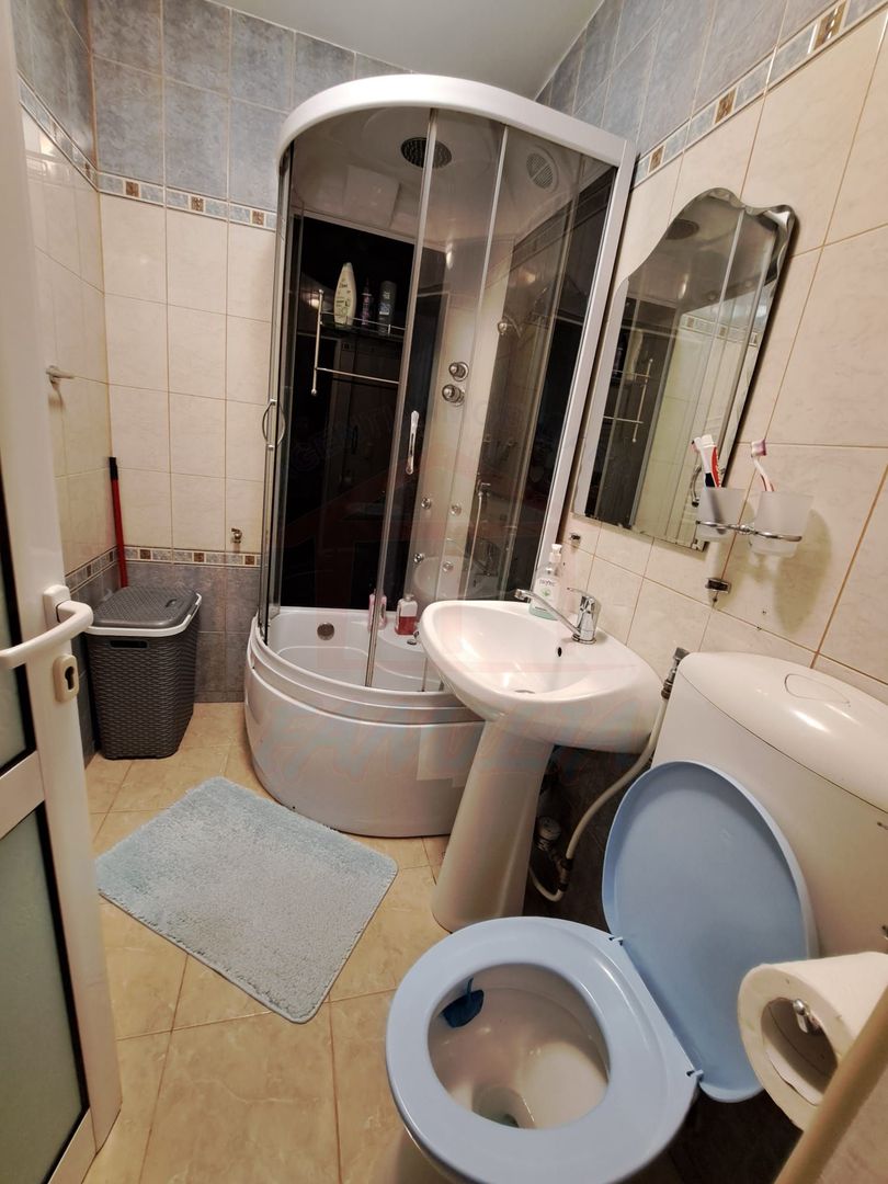 ✨De închiriat 2 camere, Micro 19, 380 Euro/luna - Poză 3