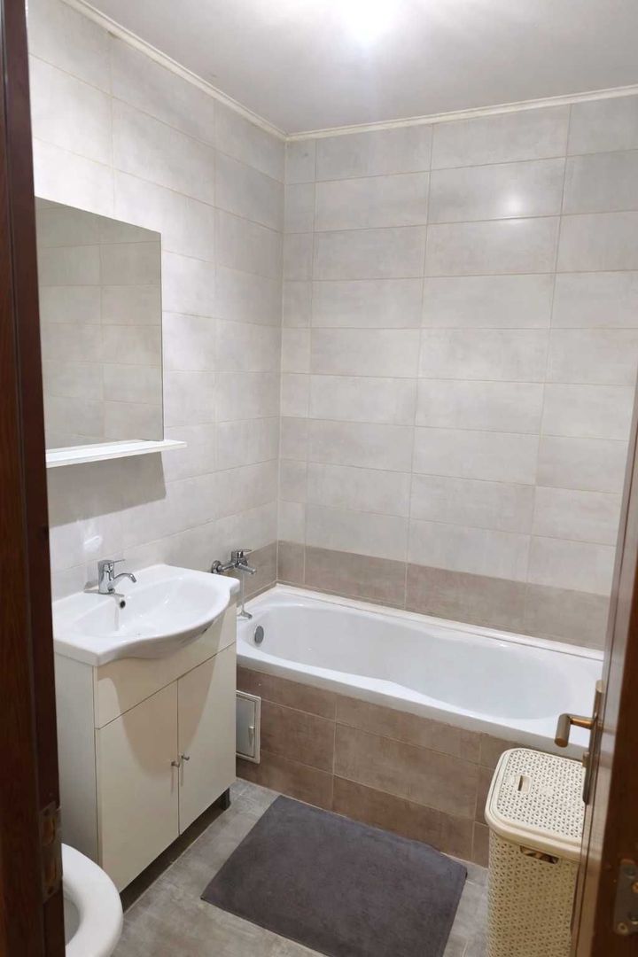 Apartament 2 camere decomandat de vânzare - Poză 3