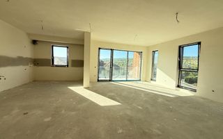 Apartament in vila! 4 camere 125.56 mp utili+29 mp terasa! 2 garaje! - Poză 2