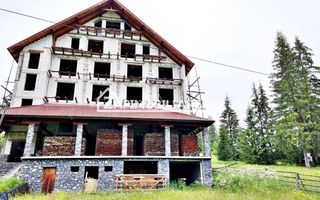 Pensiune 25 camere,1 restaurant,1 sala sedinte 2.000mp teren - Poză 1