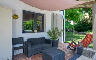Vilă de arhitectură cu piscină, garaje și teren de 800 mp - Poză 51