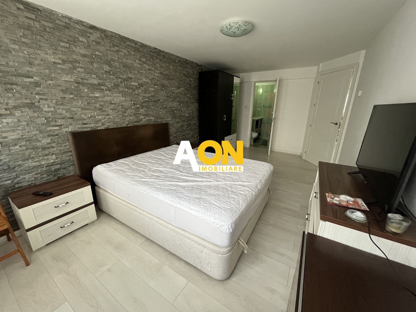 Apartament cu 3 camere de inchiriat, 100mp utili, garaj, priveliste - Poză 3