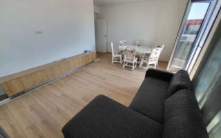 De vanzare apartament  cu 3 camere, Complex Crizantema, etaj 5, 135.000 E - Poză 8