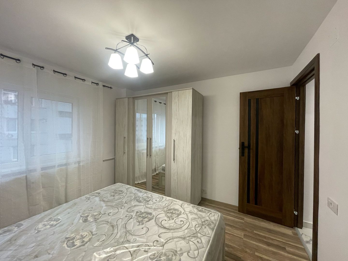 APARTAMENT MODERN | COMPLET MOBILAT SI UTILAT| 2 CAMERE | RADAUTI - Poză 10