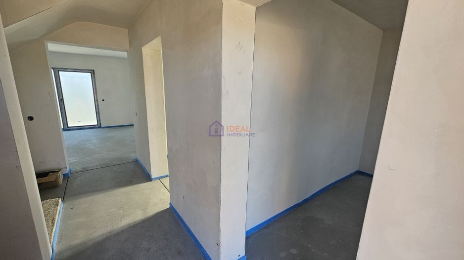 Casa Tip Duplex cu 5 camere si gradina generoasa, in Sura Mica - Poză 5