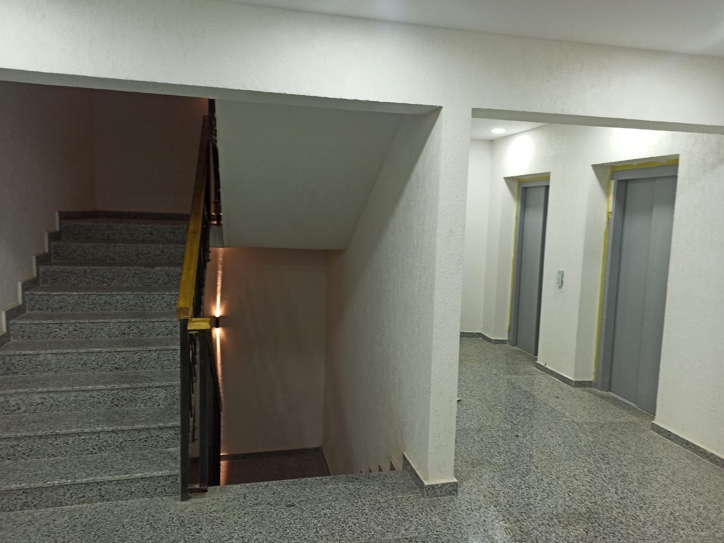 2cam-Studio mob-util cu chirias/ideal investitie/la metrou Berceni - Poză 33