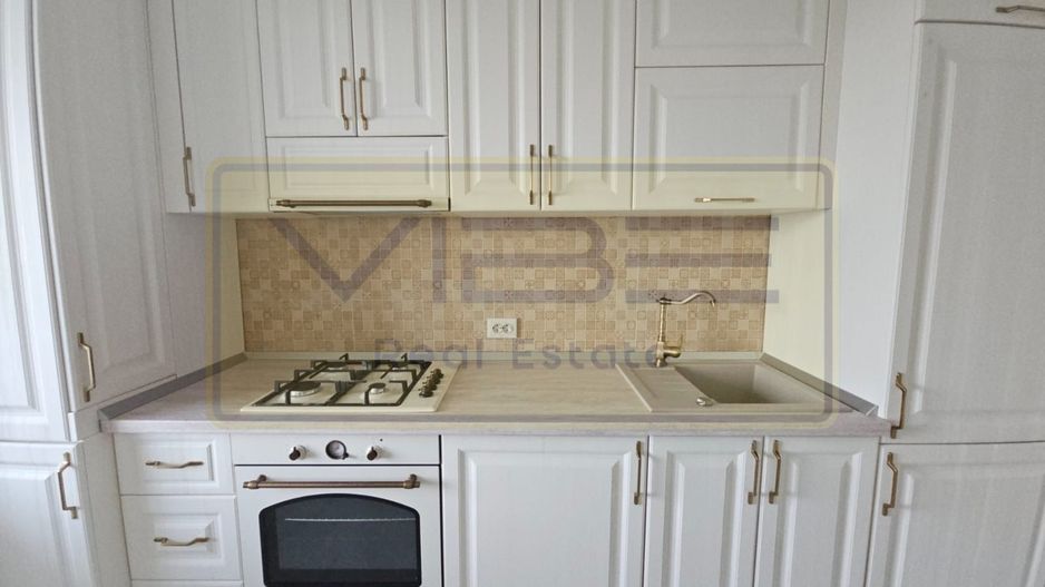 APARTAMENT 2 CAMERE COPOU ROYAL TOWN - Poză 3