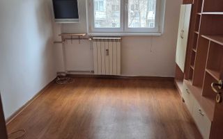 De vanzare apartament 3 camere Gorjului - Poză 3