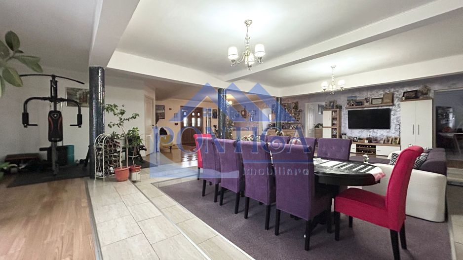 Casa moderna de vanzare in Fantanele - Poză 2