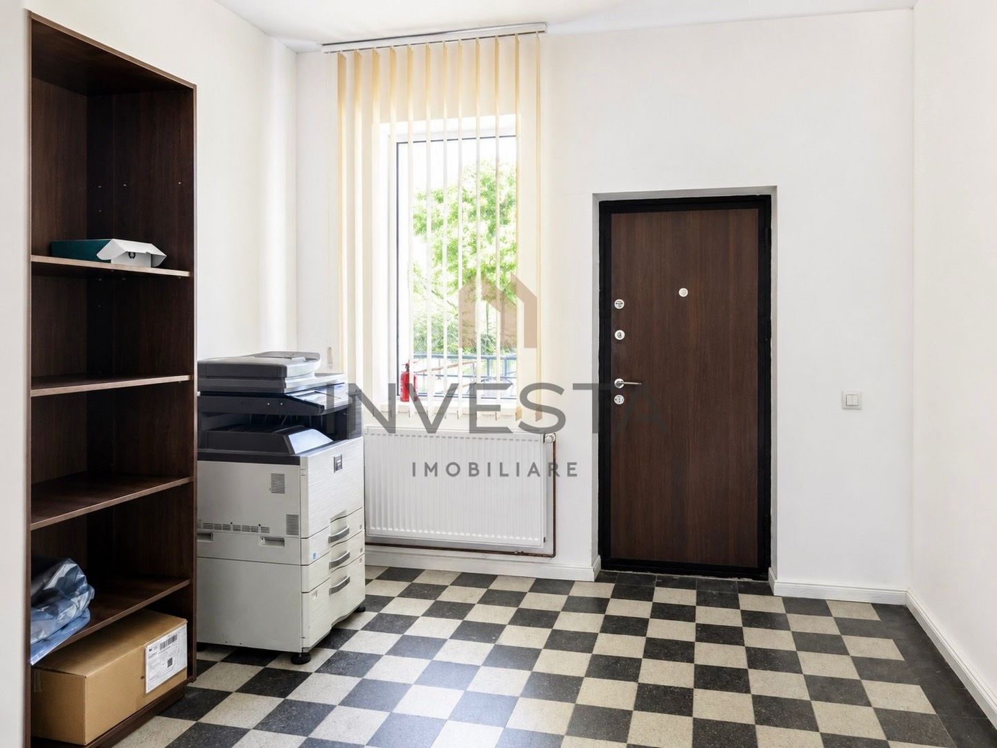 Casa individuala de 280 mp pentru birouri cu 7 parcari de inchiriat - Poză 11