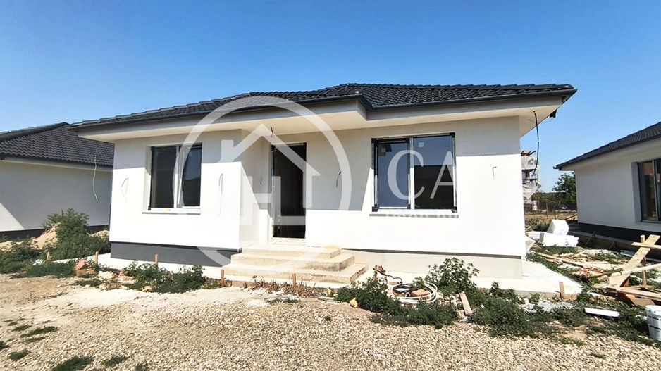 Casa de vanzare cu 4 camere in Oncea, Oradea - Poză 1