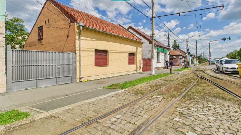 Casă cu 3 camere pentru investiții în Grădiște - Poză 13