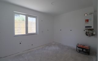 Casa individuala cu teren de 440 mp, situata in Dezmir! - Poză 15