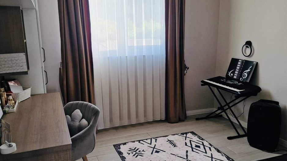 Casă P+E Complet Mobilată – Grigorescu - Poză 12