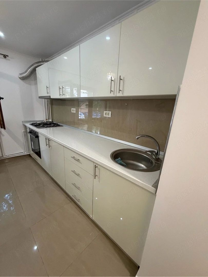 De Inchiriat Studio premium Decebal, parter, decomandat, metrou Piata Muncii - Poză 1