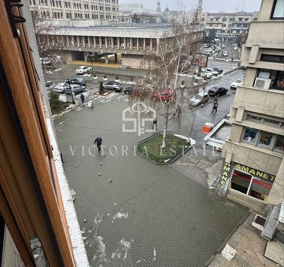 Inchiriez Apartament 3 camere , ULTRACENTRAL - Poză 8