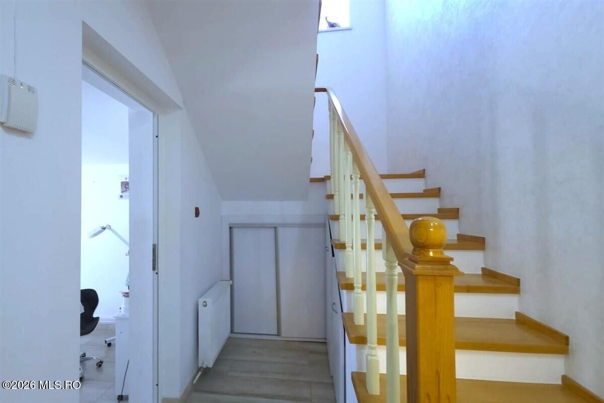 Techirghiol - Centru, casa tip duplex P+M, lot 293 mp si 154 mp utili! - Poză 14
