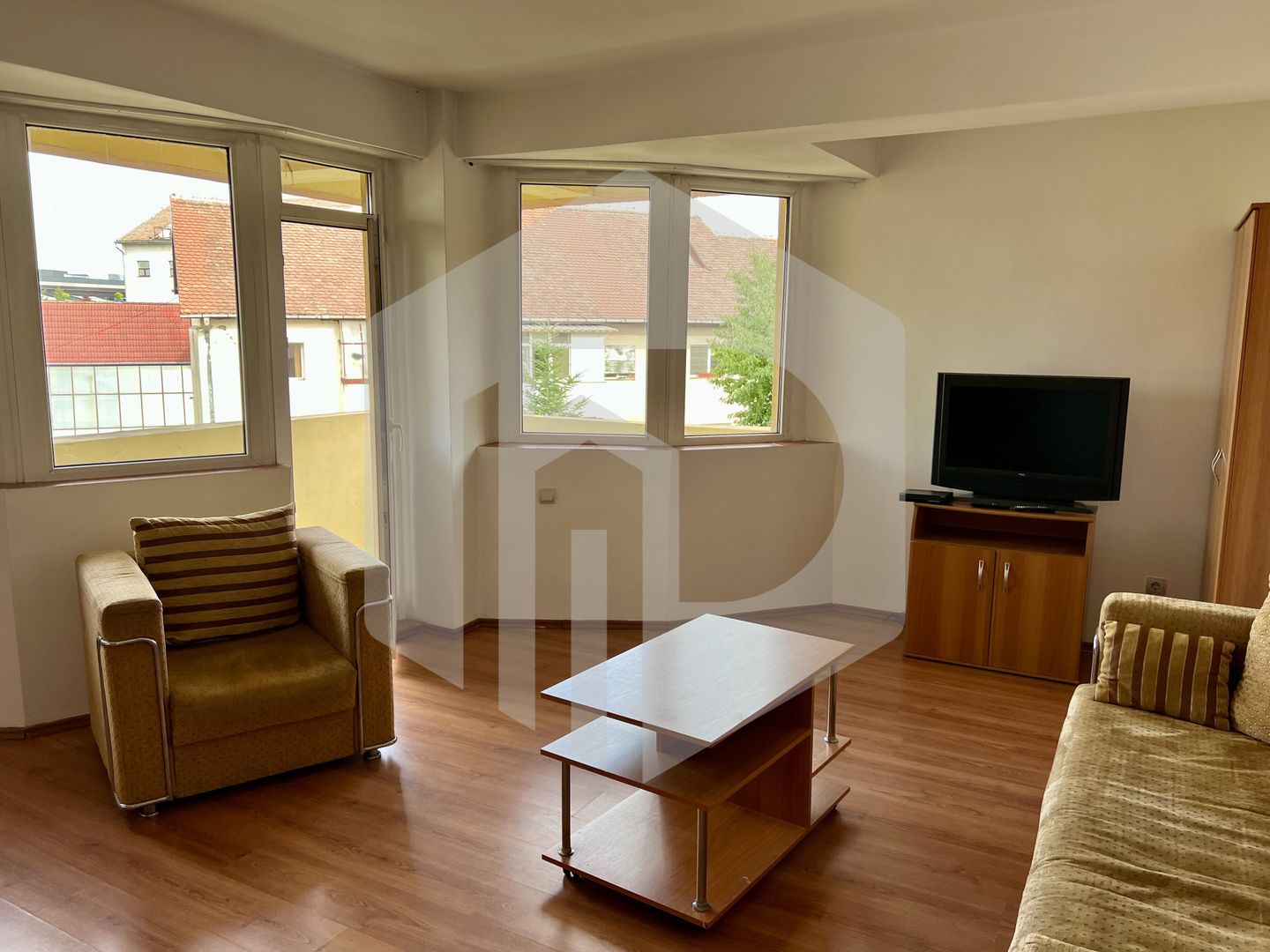 Apartament 3 camere de închiriat-Str.Uzinei-zona Spital/Gara - Poză 3