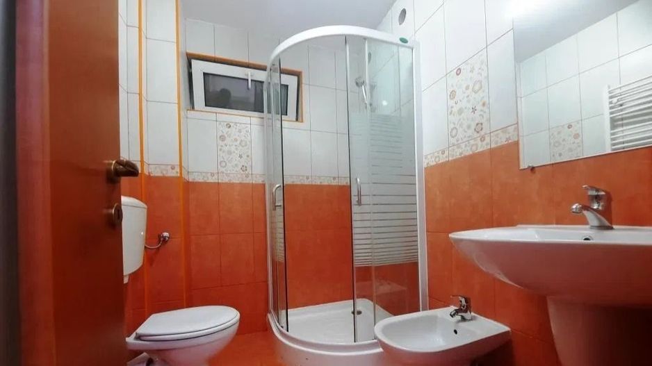 Apartament 4 camere nemobilat Stefan cel Mare de inchiriat bloc 2013 - Poză 7