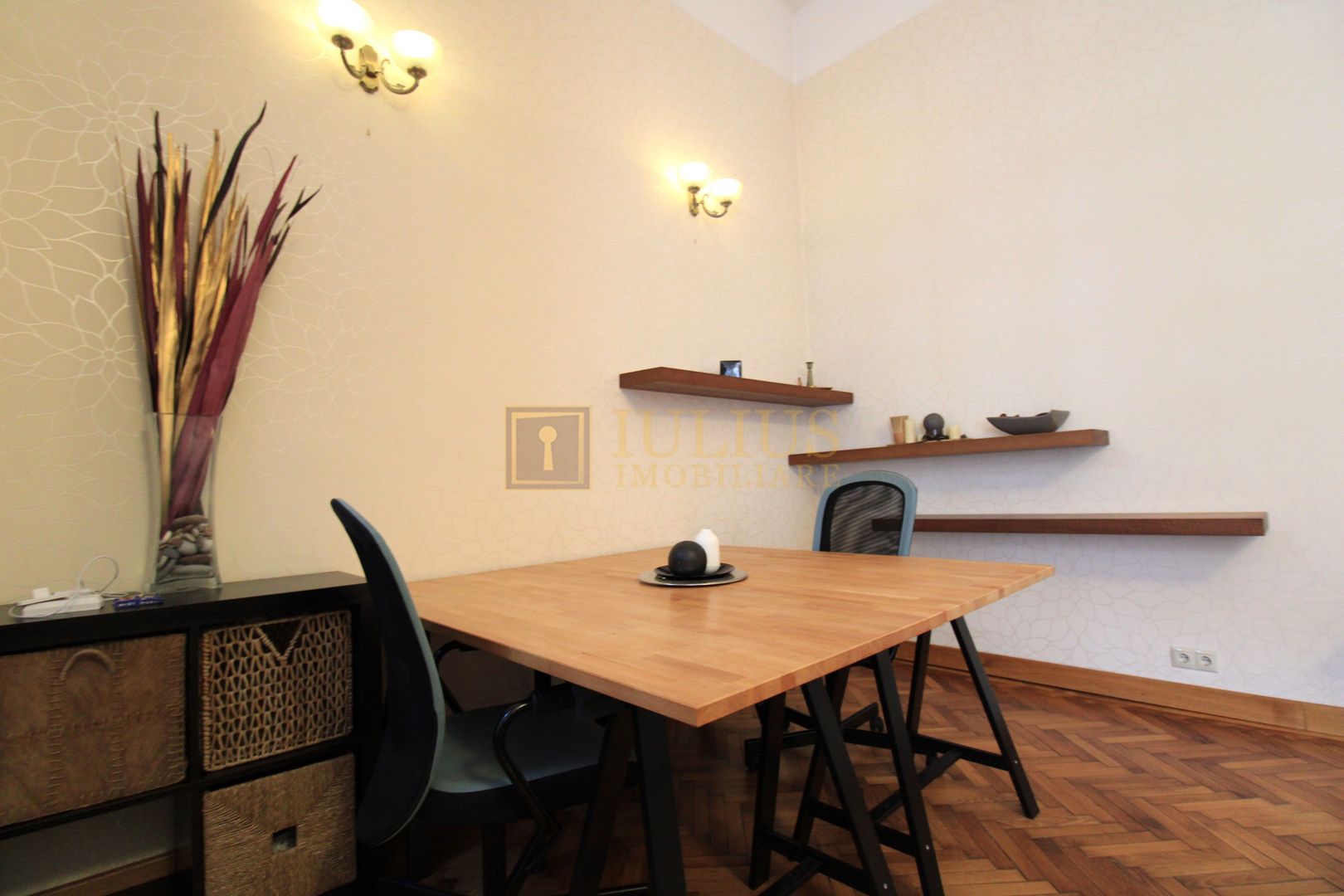 Piata Victoriei, 2 camere, centrala proprie - Poză 5