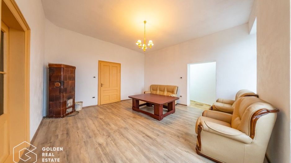 Casa cu 3 camere, Lipova, comision 0% - Poză 1