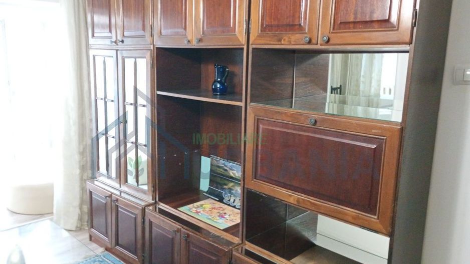 Camera de inchiriat - Poză 3