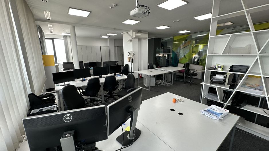 Spațiu  inchiriat   birouri   316 mp - Poză 8