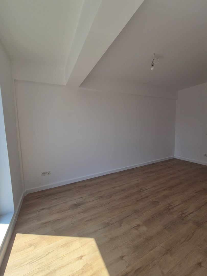 3 Camere Finalizat/ Finisaje Premium/ Izolatie Vata Bazaltica - Poză 5