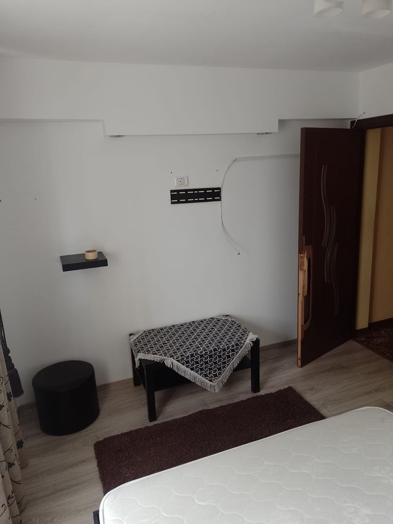 Apartament 2 camere mobilat și utilat - Poză 4