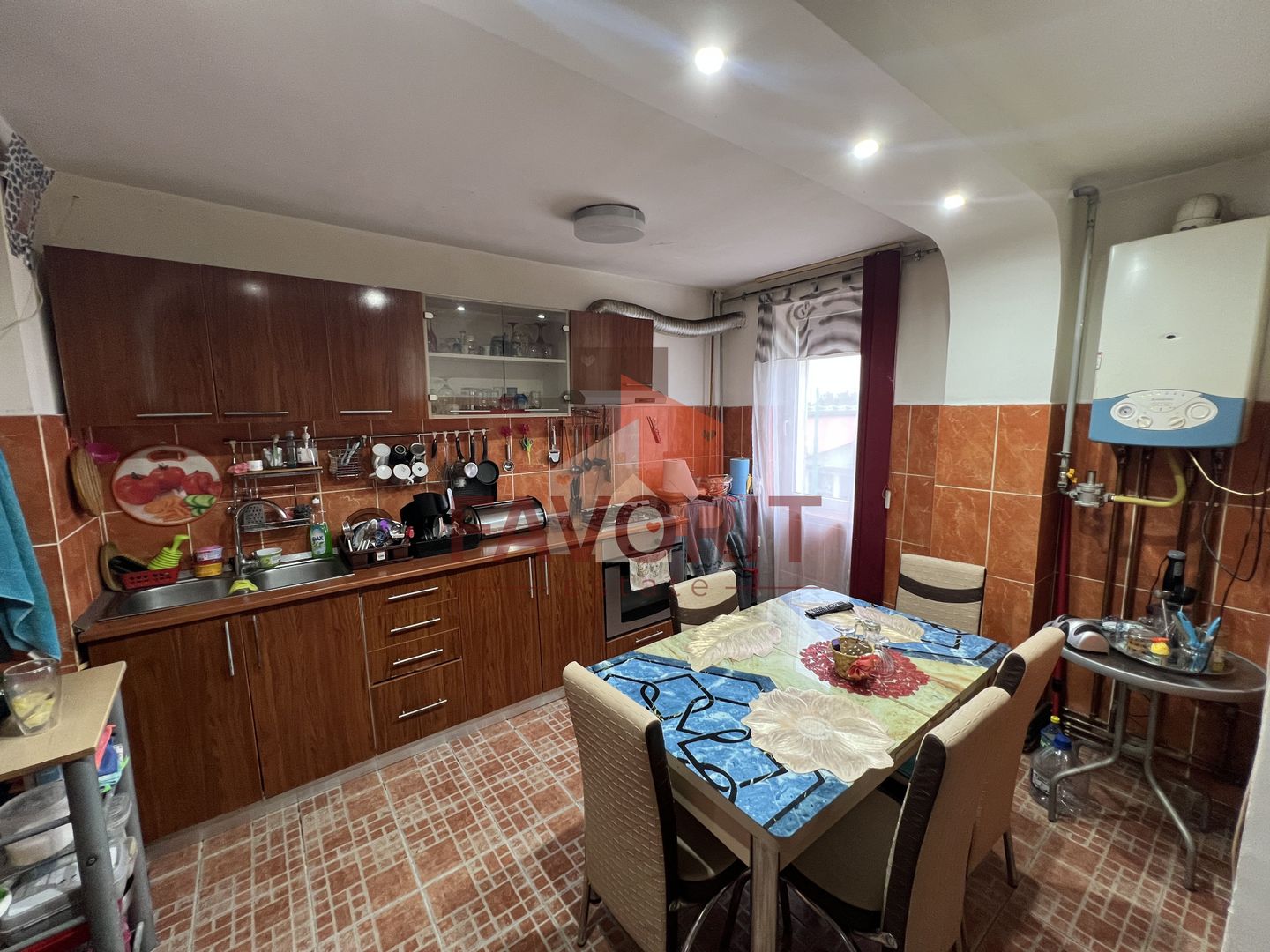 Apartament 3 camere decomandat |2 Bai | Boxa la subsol | Zona Soarelui - Poză 5