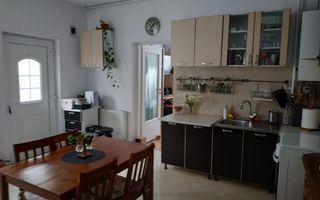 Casa cu 2 camere de vanzare in zona Gruia. - Poză 2