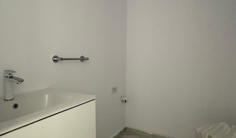 INTABULAT! Ap. 3 camere, decomandat+loc de parcare -130000 euro-BUCIUM - Poză 7