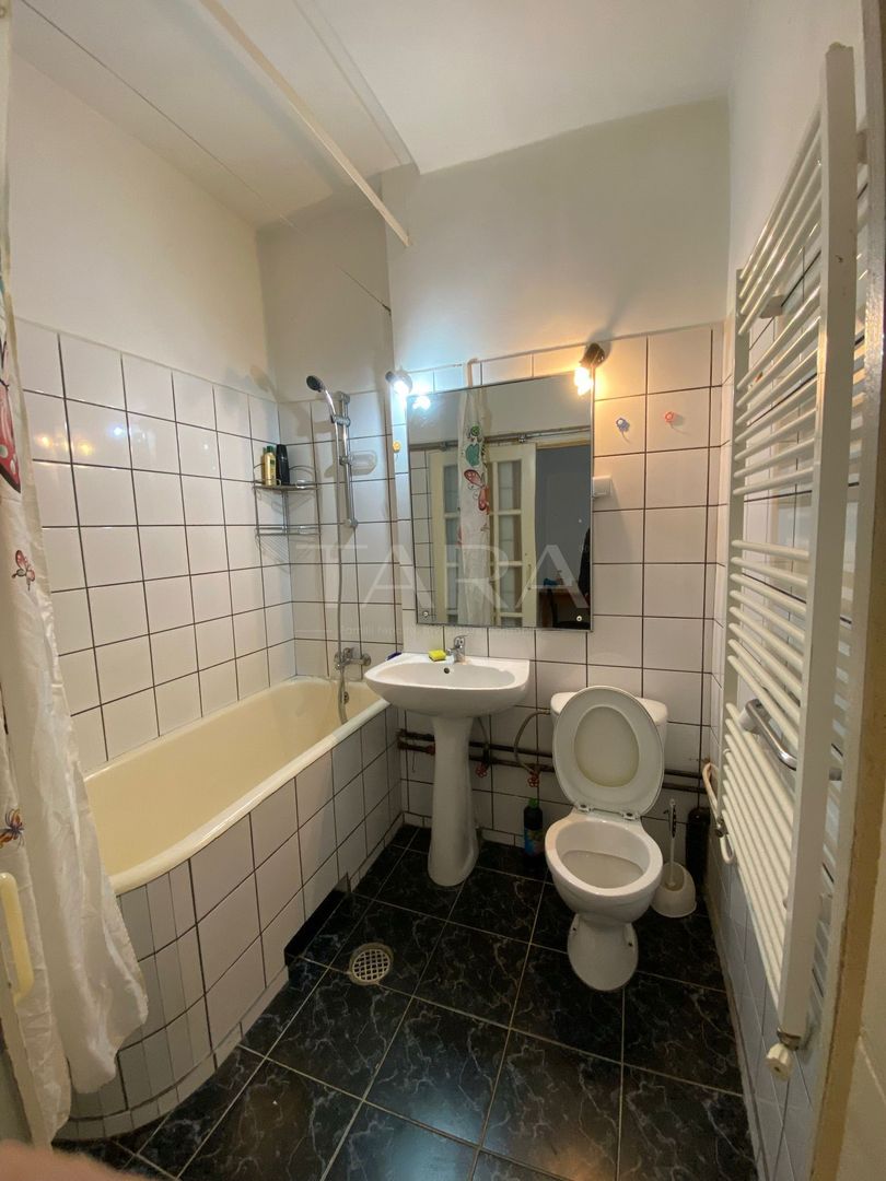 Apartament cochet în zona Gruia, cu autorizație pentru mansardare. - Poză 5