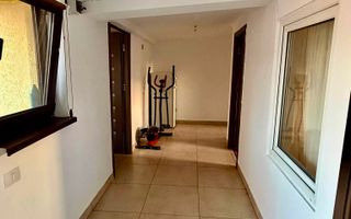 Vilă de vânzare | Copacelu | pensiune și casă | teren 1.000 mp - Poză 8