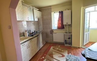 Apartament 2 camere, 2 baloane Gherla central - Poză 1