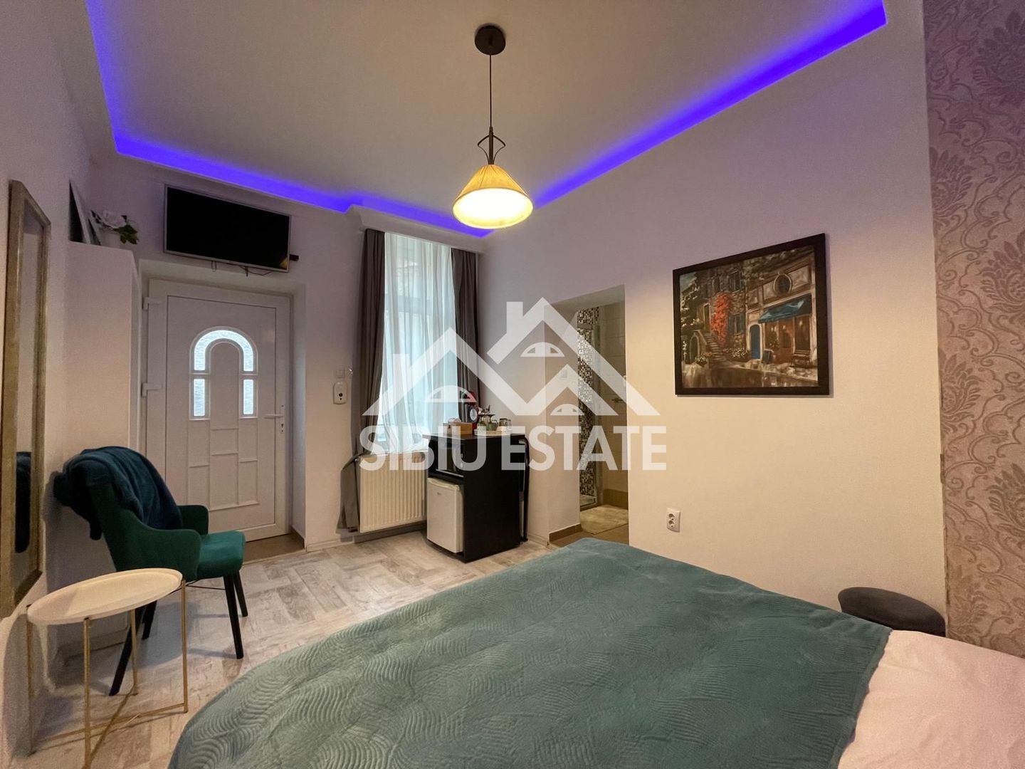 Afacere la cheie 2 unitati de cazare in regim hotelier ULTRACENTRAL - Poză 3