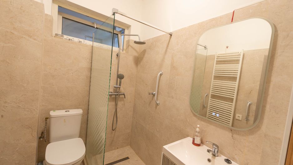 Apartament trei camere in vila,  de inchiriat, 109 mp, zona Dorobanti - Poză 12