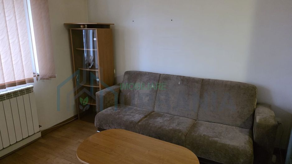 Inchiriez apartament Tatarasi Green Park - Poză 2