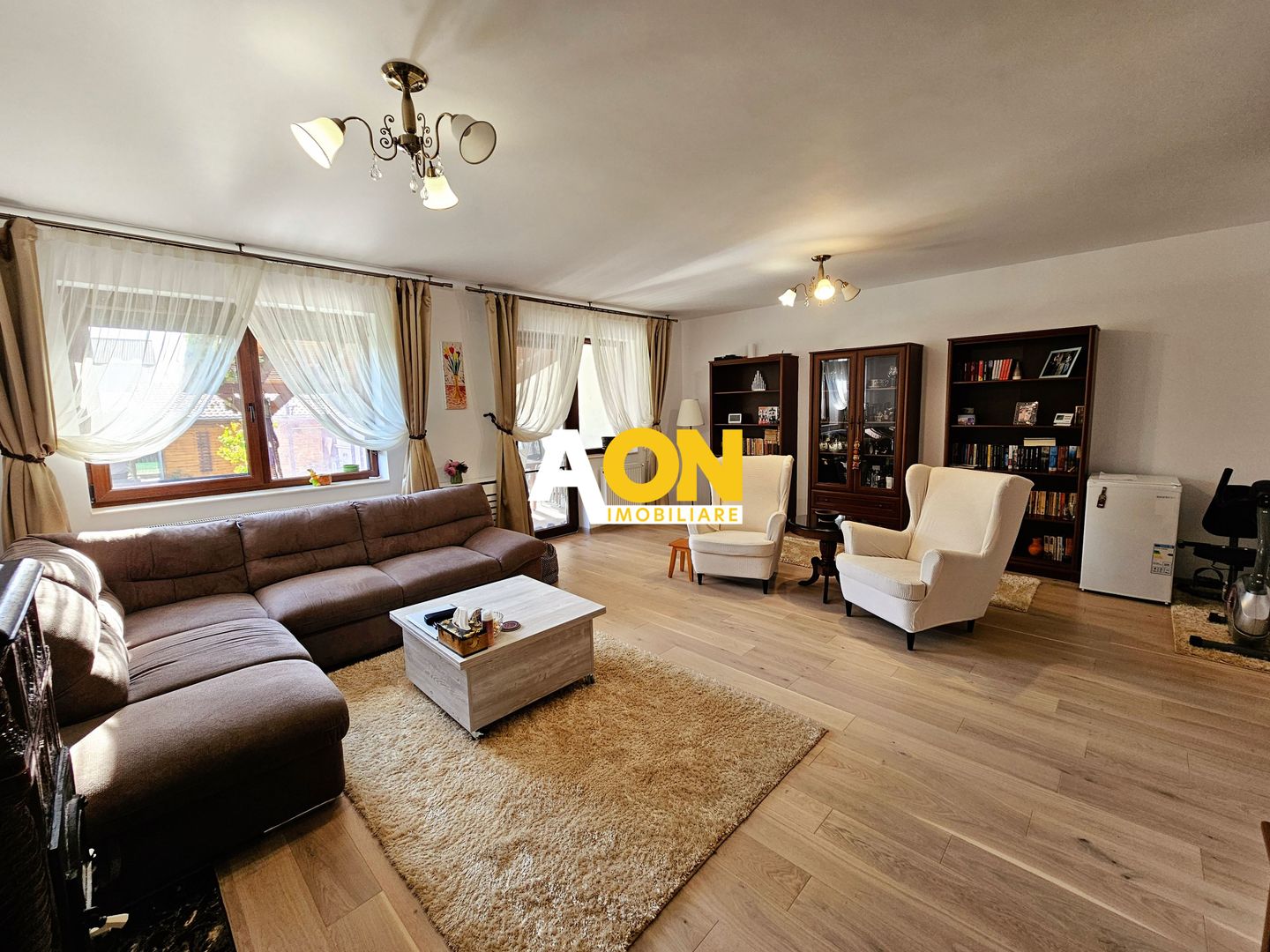 1/2 Duplex, 4 camere, 342 mp teren, strada asfaltata, Cetate - Poză 7