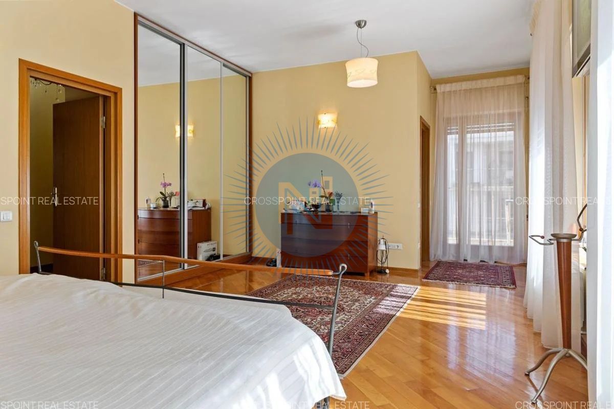 Apartament in vila Capitale plus Demisol - Poză 12