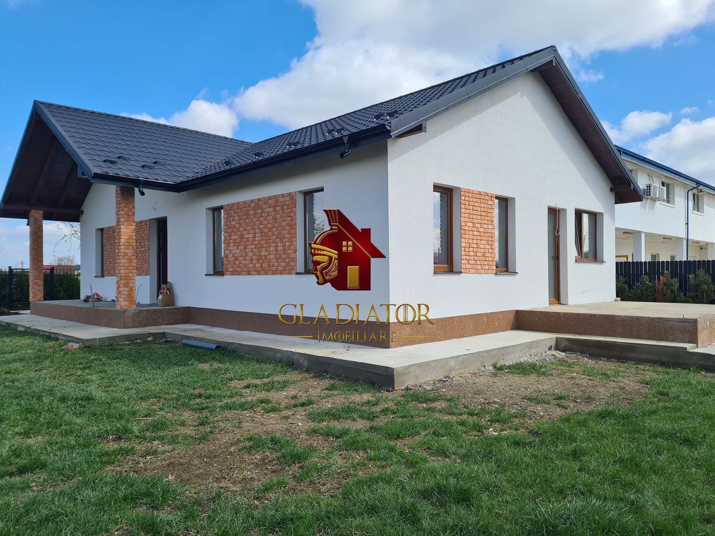 Casa plan parter deosebita, Lunca Cetatuii Ciurea, la asfalt, zona vis - Poză 1