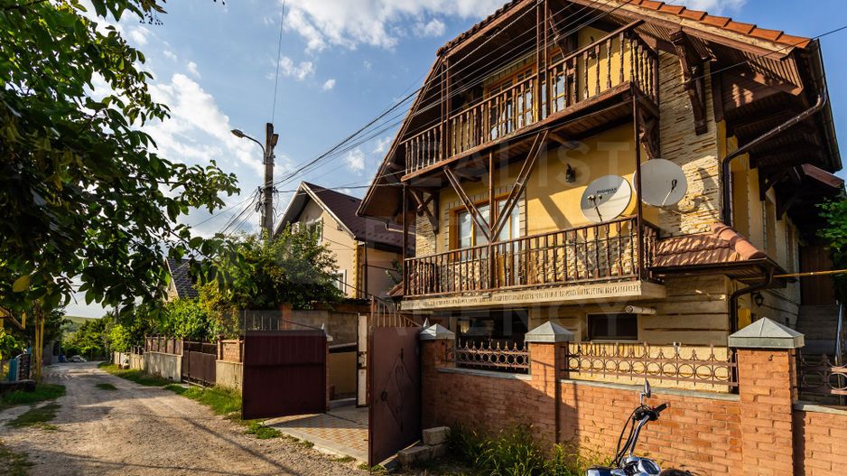 Vânzare, casă, 3 nivele, 160 mp, Goianul Nou - Poză 1