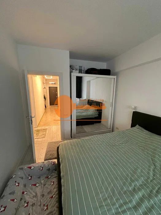 Vanzare 3 camere ( bloc 2020-loc parcare subteran inclus- vedere lac ) - Poză 7