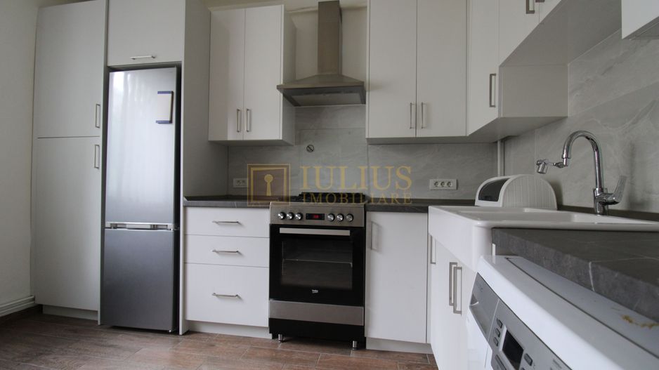 3 camere, curte comuna, centrala proprie. - Poză 11