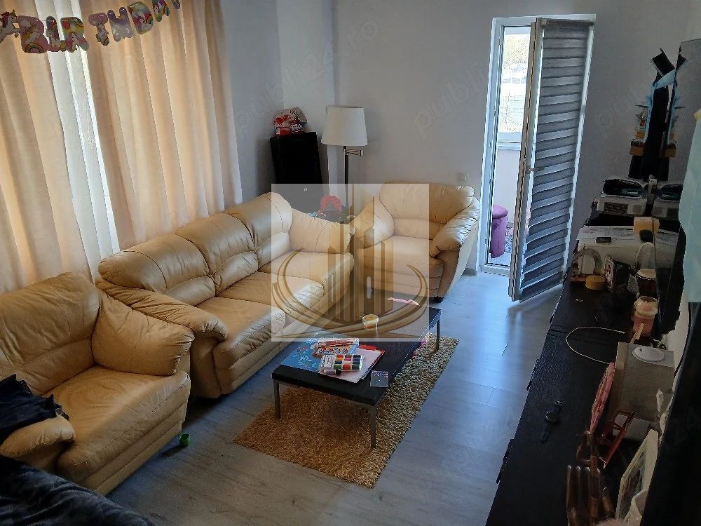 Apartament 3 camere zona rezidentiala - Poză 1