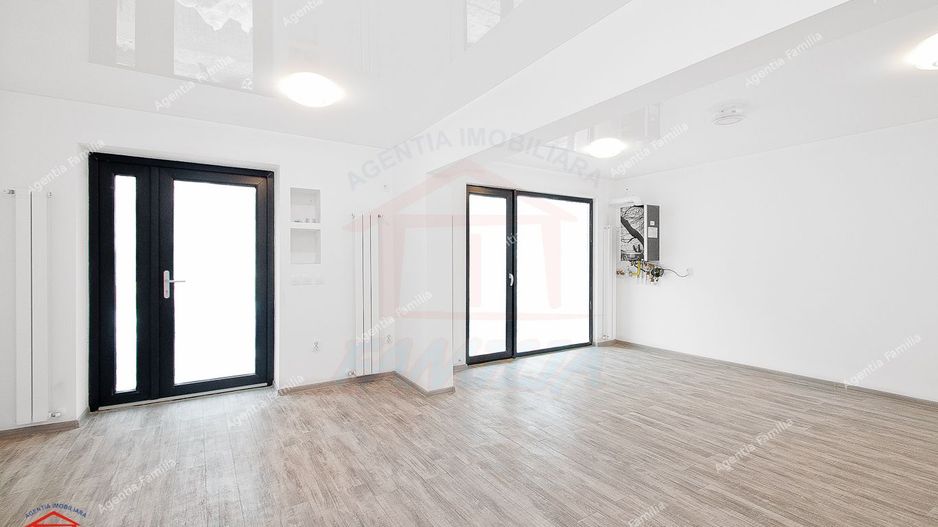 Vanzare spatiu comercial in Galati, str Gheroghe Doja, renovat - Poză 1