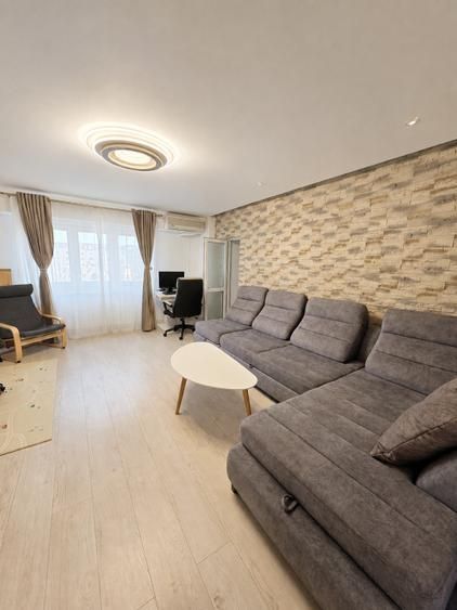 Vânzare 3 Camere 80 mp Bd. Mircea Vodă (Camera de Comerț) Centrala Bloc Monolit - Poză 3