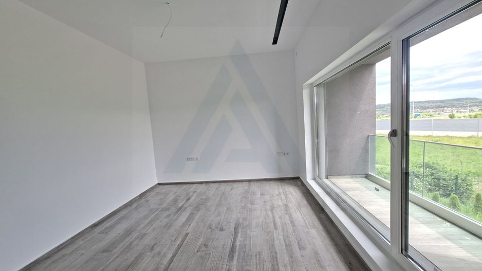 Casă moderna premium 195 mp utili cu garaj și teren 815 mp în Selimbar - Poză 3